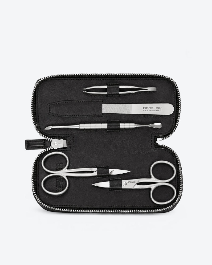 Premium Maniküre-Set aus Kalbsleder – Detailaufnahme
